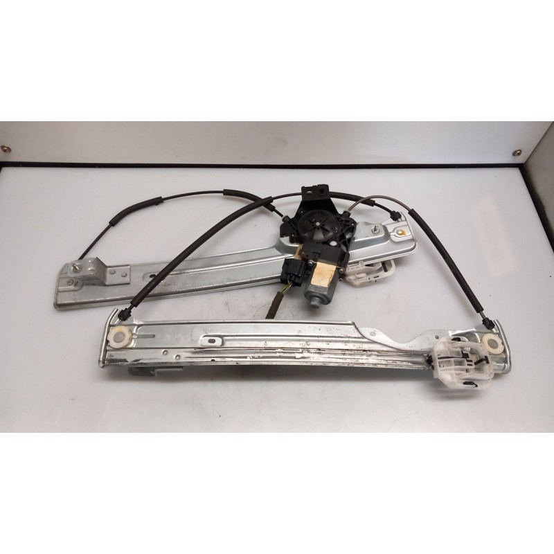 ALZACRISTALLO ELETTR. PORTA ANT. C/MOTORINO SX. 131 FORD KUGA (12/12-08/16) BNMA 5270493