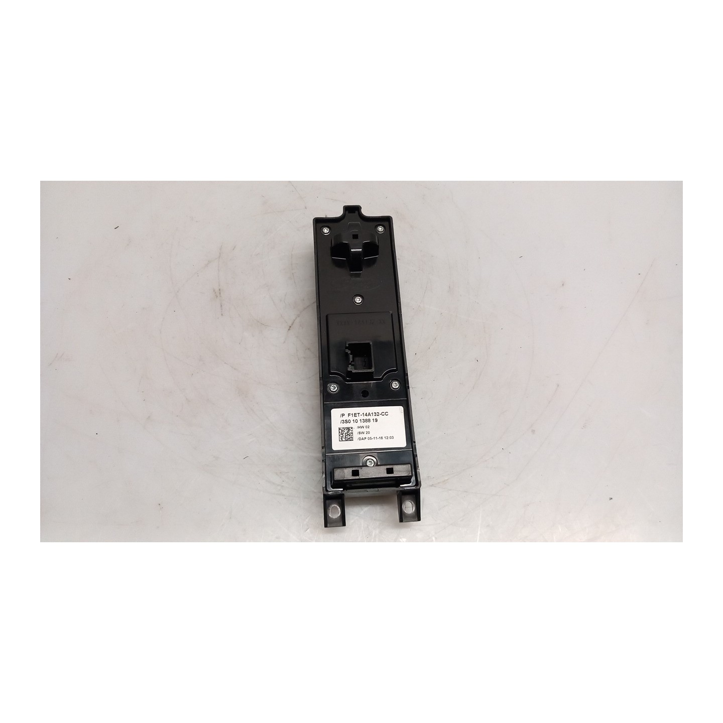 BLOCCO COMANDI ALZACRISTALLI E RETROVISORI EST. 137 FORD KUGA (12/12-08/16) BNMA 2029540