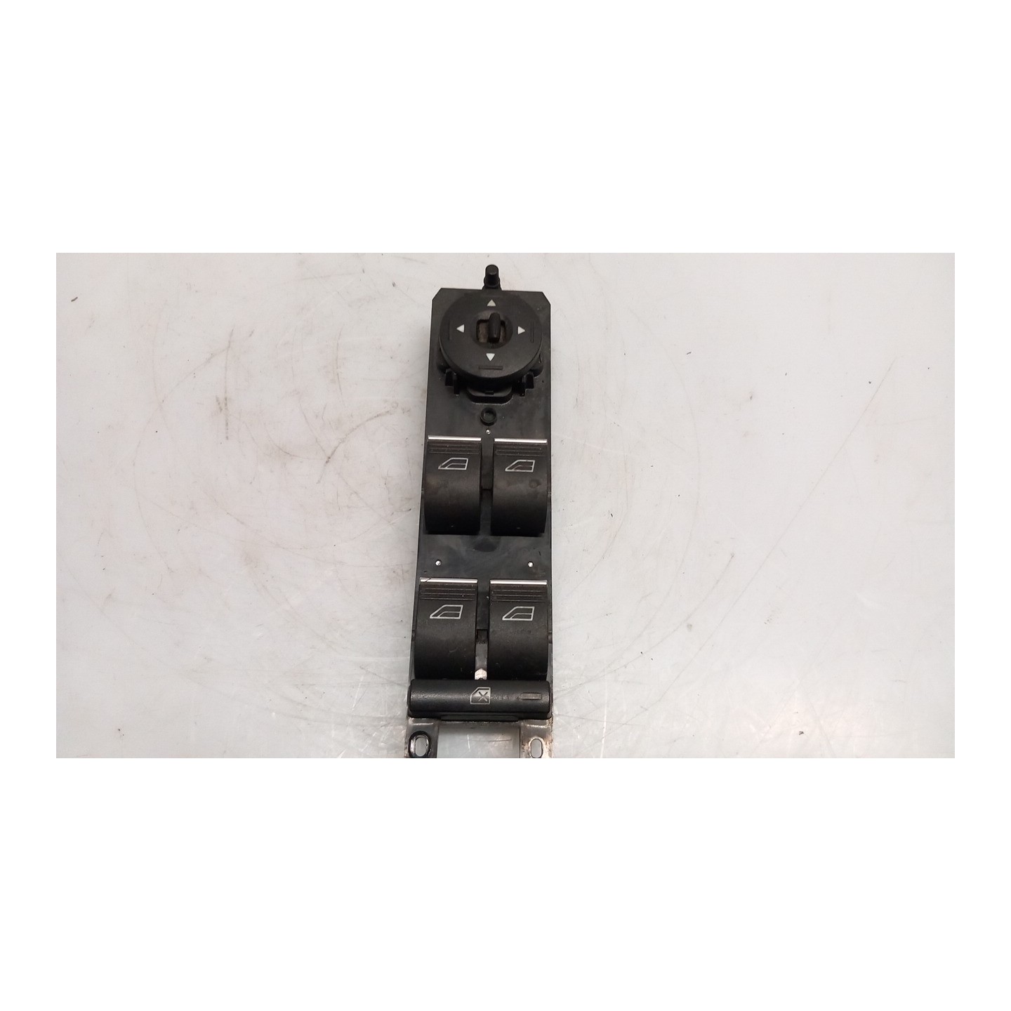 BLOCCO COMANDI ALZACRISTALLI E RETROVISORI EST. 137 FORD KUGA (12/12-08/16) BNMA 2029540