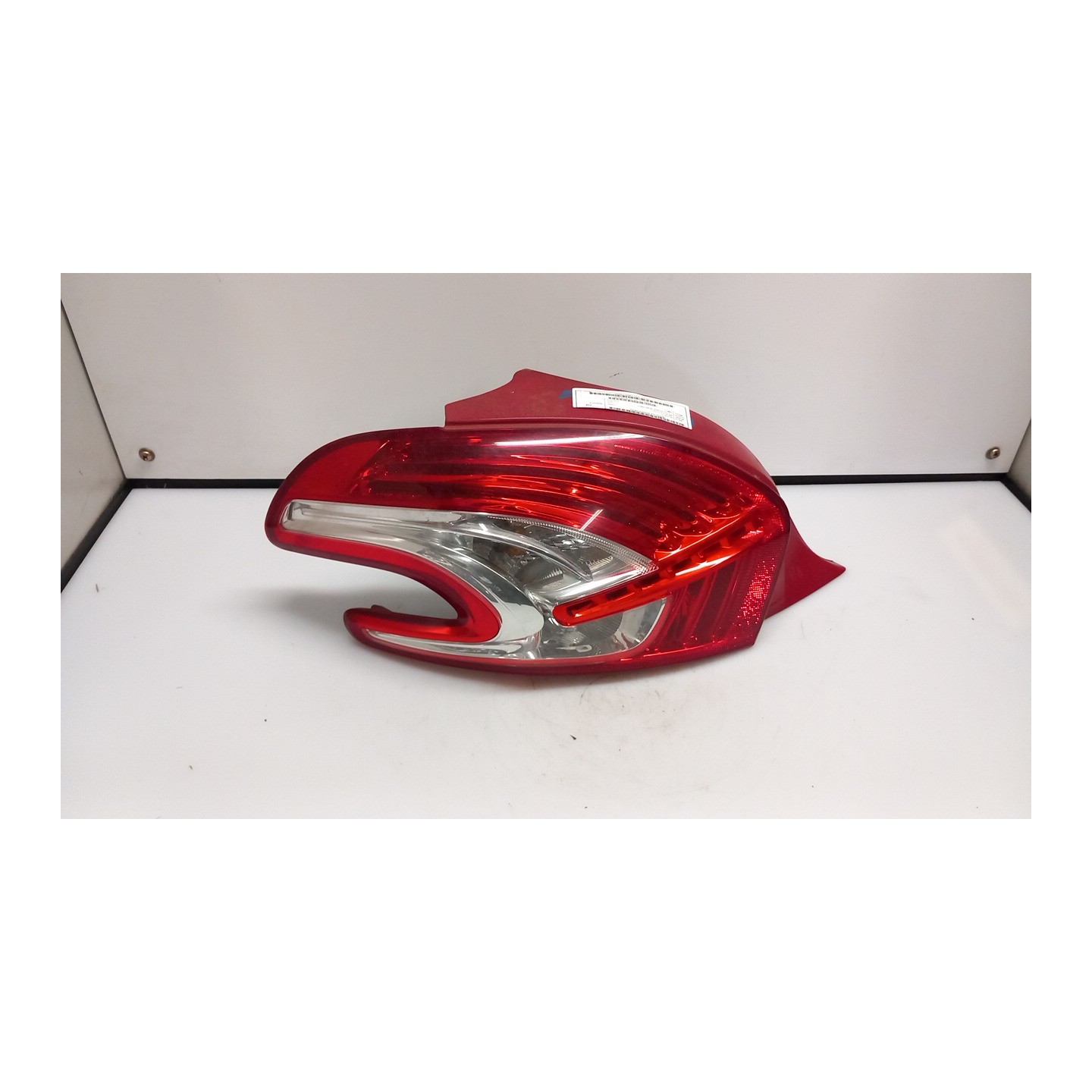 FANALE POST. SX. 183 PEUGEOT 208 (01/12-11/15) HM01 9672628280