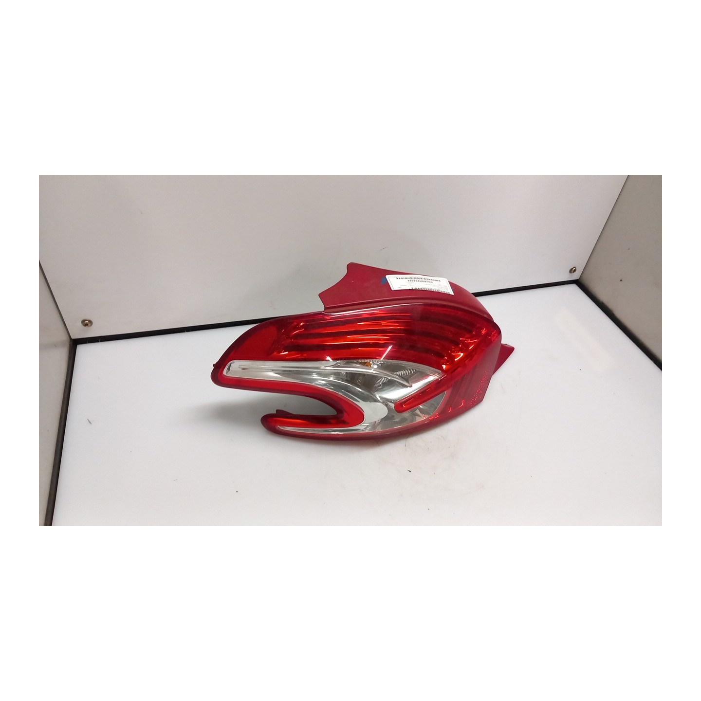FANALE POST. SX. 183 PEUGEOT 208 (01/12-11/15) HM01 9672628280