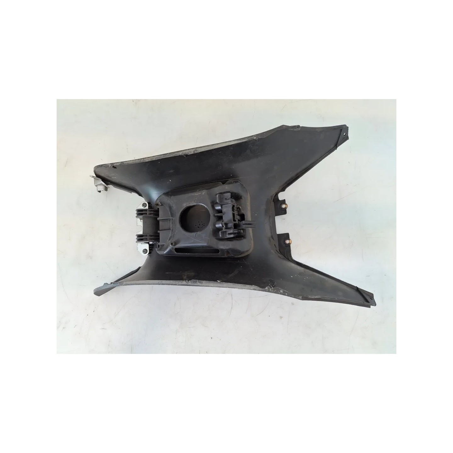 Carenatura anteriore sottosella Piaggio Mp3 Yourban Mp3 300 Yourban ERL Euro 3 