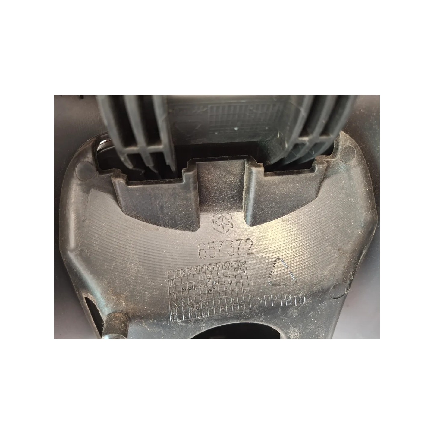 Carenatura anteriore sottosella Piaggio Mp3 Yourban Mp3 300 Yourban ERL Euro 3 