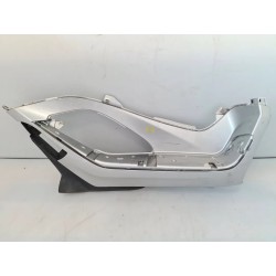 Pedana appoggiapiede anteriore Piaggio Mp3 Yourban Mp3 300 Yourban ERL Euro 3 Destro