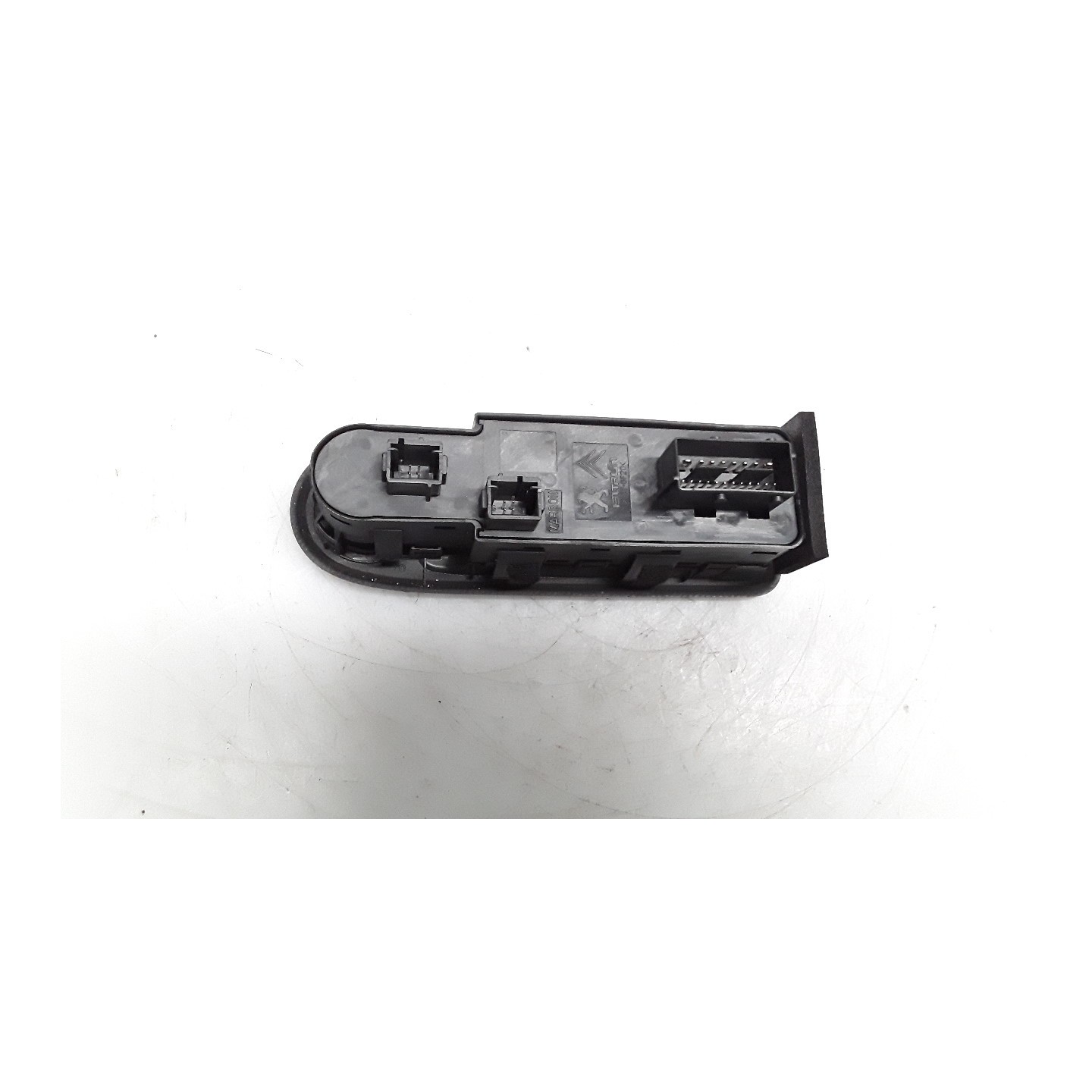 BLOCCO COMANDI ALZACRISTALLI E RETROVISORI EST. 019 CITROEN C5 (X7) (02/08-) 4HT 6490C3