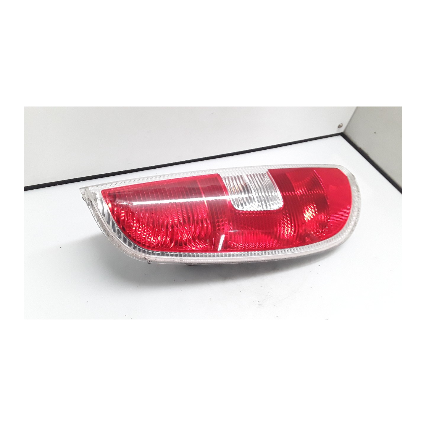 FANALE POST. SX. 038 SKODA ROOMSTER (5J) (03/10-) CAY 5J7945111