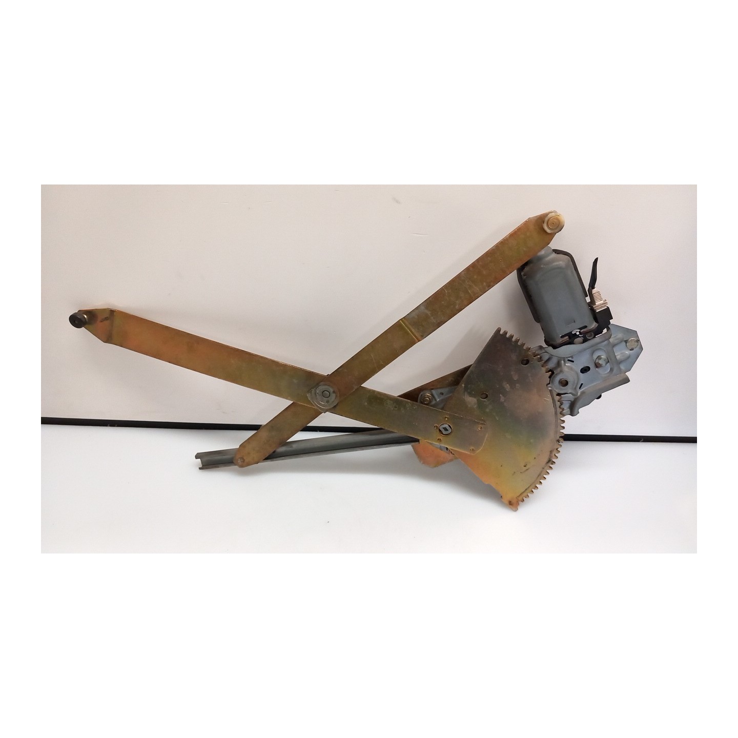 ALZACRISTALLO ELETTR. PORTA ANT. CON MOTORINO DX. 005 RENAULT TWINGO 1A SERIE (10/92-08/98) C3GA7 8200051780