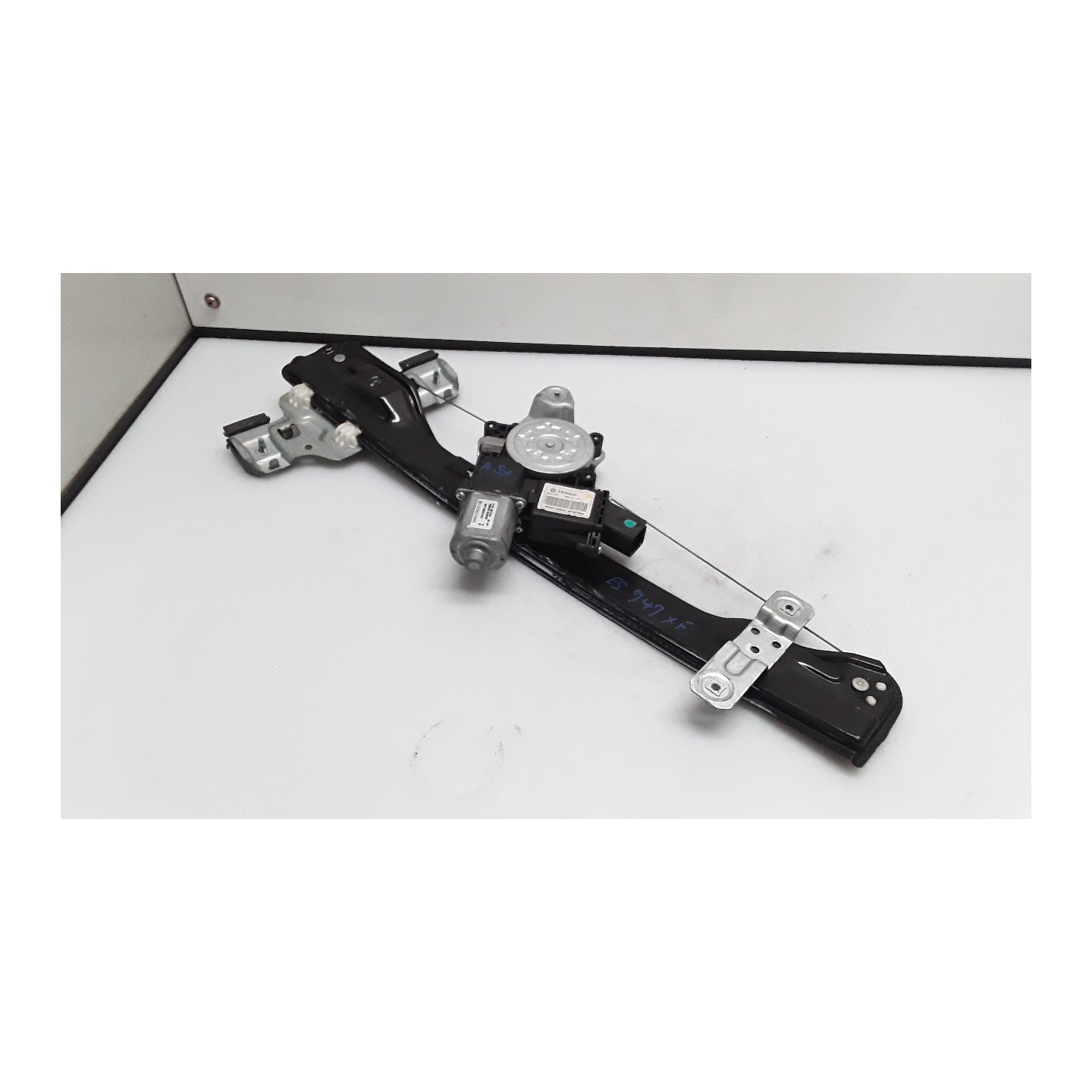 ALZACRISTALLO ELETTR. PORTA ANT. C/FINESTRA ELETTRIC PASSEGER SX. 037 CHEVROLET (DAEWOO) TRAX (03/13-) A17DTS 95298985