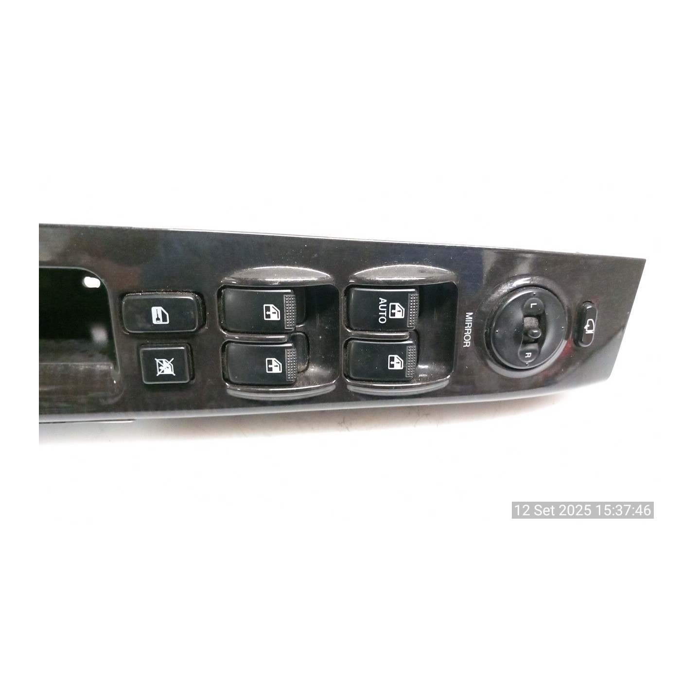 BLOCCO COMANDI ALZACRISTALLI C/RETROV. EST. RIPIEGHEVOLE EL 068 KIA SORENTO 1A SERIE (08/06-11/09 D4CB 935703E230WK