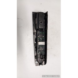 BLOCCO COMANDI ALZACRISTALLI C/RETROV. EST. RIPIEGHEVOLE EL 068 KIA SORENTO 1A SERIE (08/06-11/09 D4CB 935703E230WK