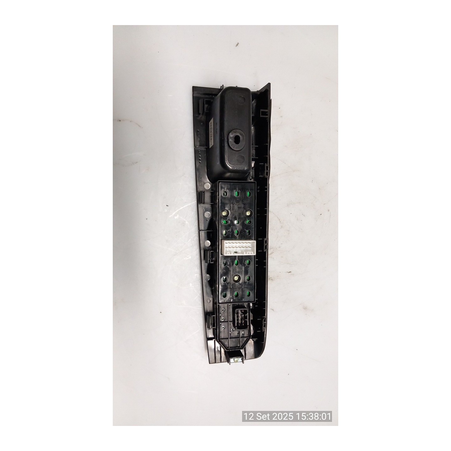 BLOCCO COMANDI ALZACRISTALLI C/RETROV. EST. RIPIEGHEVOLE EL 068 KIA SORENTO 1A SERIE (08/06-11/09 D4CB 935703E230WK