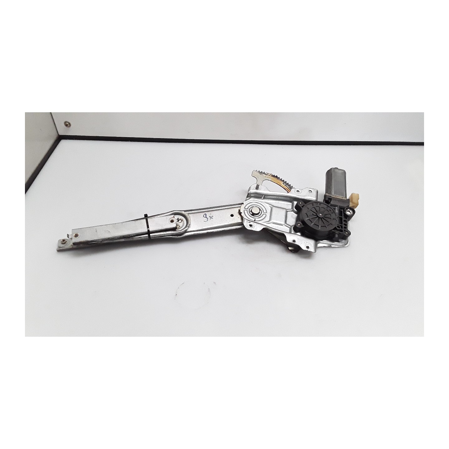 ALZACRISTALLO PORTA ANT. SX. 114 TOYOTA YARIS (03/99-11/05)     (JPP) 1NDTV 6982052020