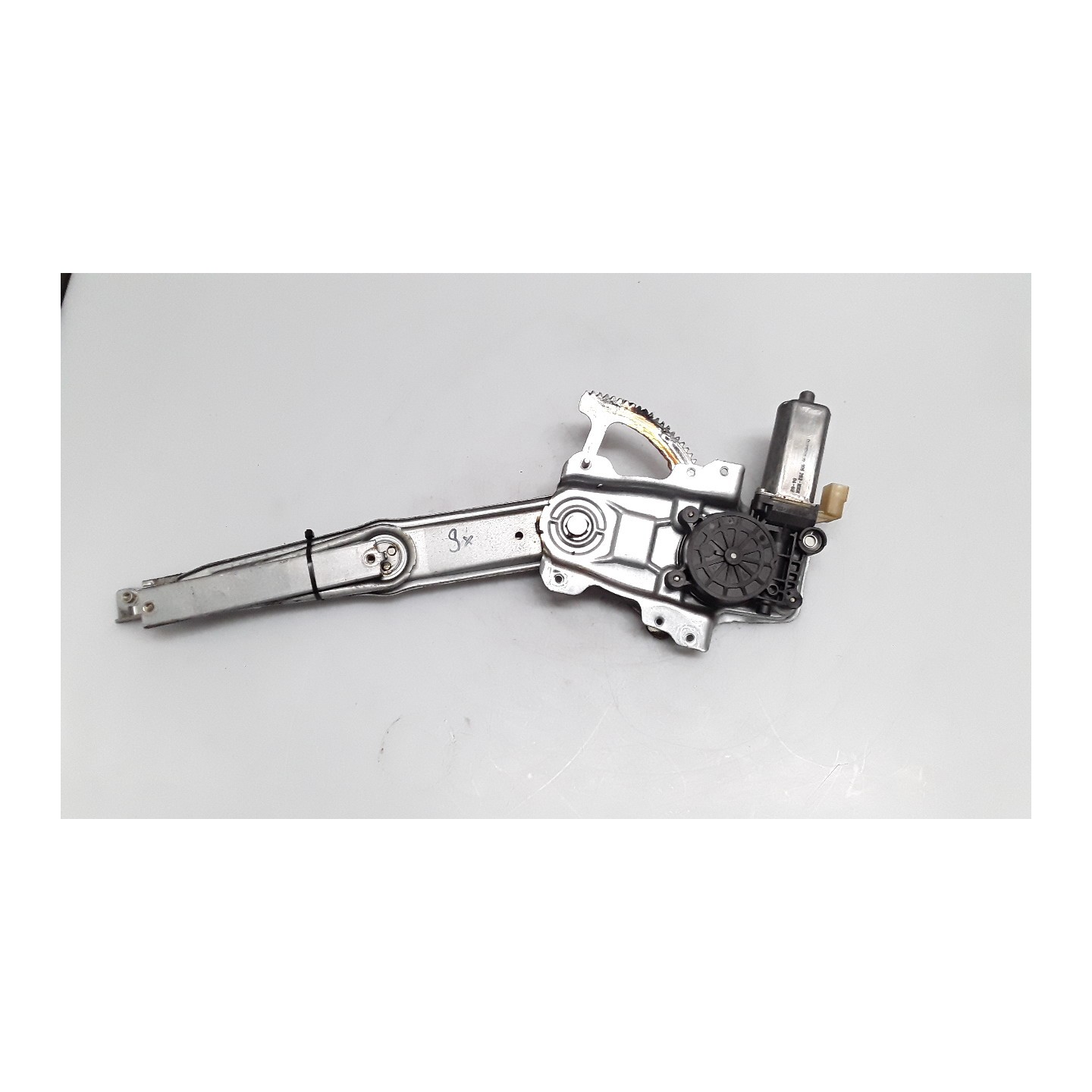 ALZACRISTALLO PORTA ANT. SX. 114 TOYOTA YARIS (03/99-11/05)     (JPP) 1NDTV 6982052020