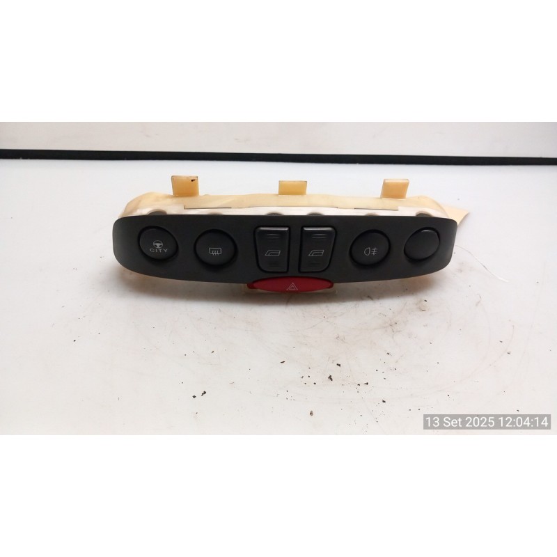 BLOCCO COMANDI MULTIFUNZIONI 140 FIAT PUNTO CLASSIC (2U) (01/07-12/1 188A4000 735359834