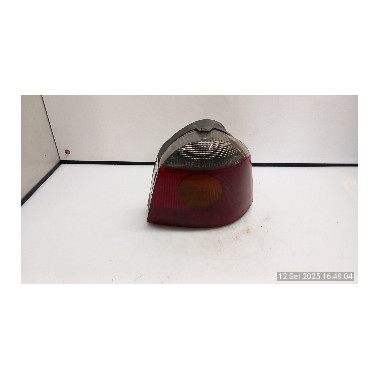 TRASPARENTE FANALE POST. DX. 156 RENAULT TWINGO 1A SERIE (10/92-08/98) C3GA7 7701036398