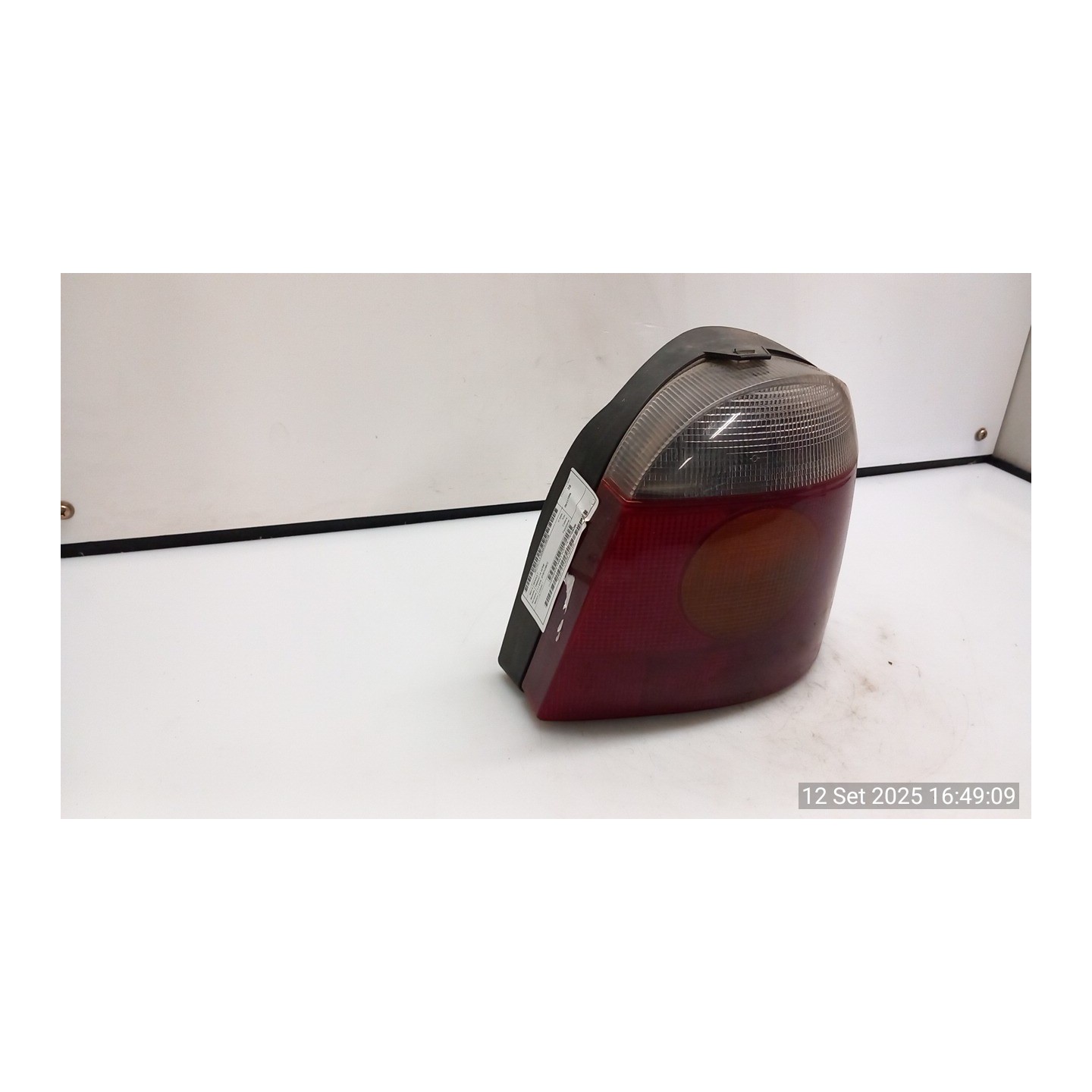 TRASPARENTE FANALE POST. DX. 156 RENAULT TWINGO 1A SERIE (10/92-08/98) C3GA7 7701036398