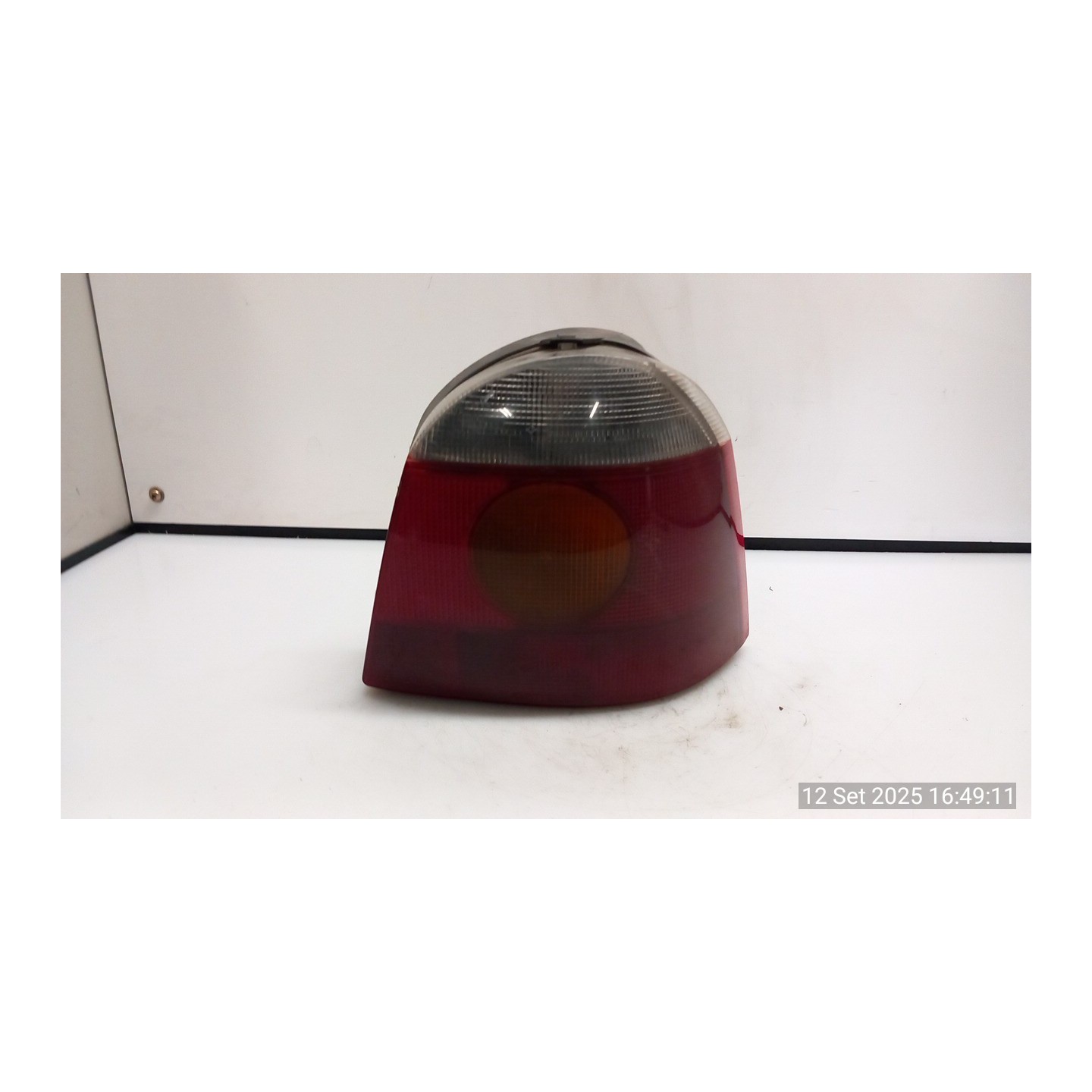 TRASPARENTE FANALE POST. DX. 156 RENAULT TWINGO 1A SERIE (10/92-08/98) C3GA7 7701036398