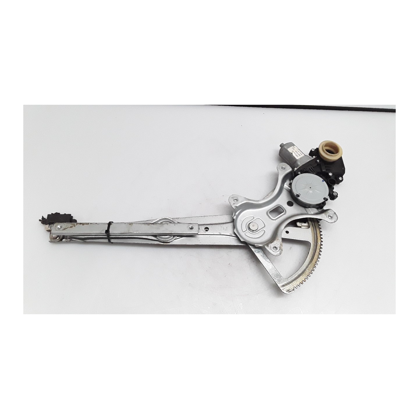 ALZACRISTALLO PORTA ANT. C/MOTORINO SX. 095 TOYOTA COROLLA VERSO (03/04-12/09) 2ADFTV 698200F010
