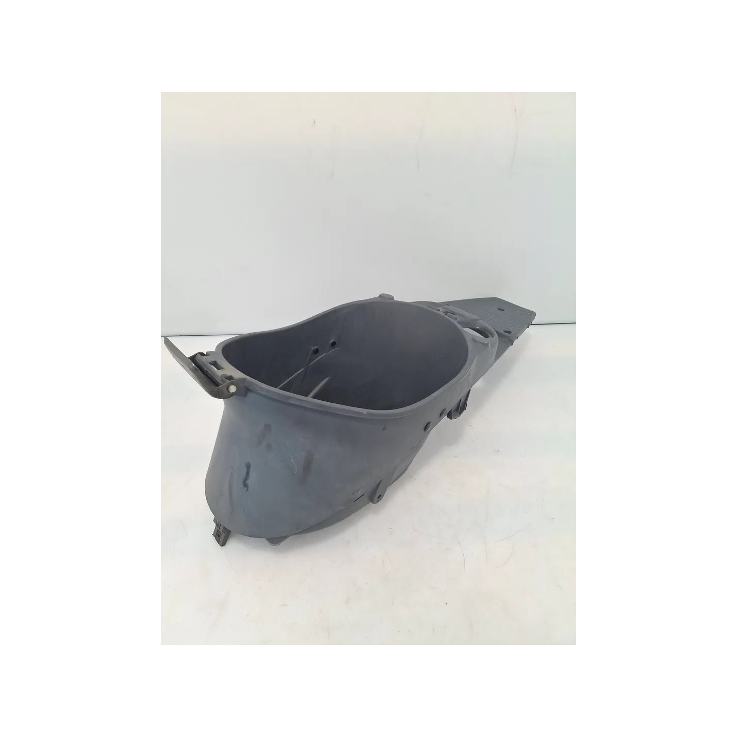 Vano porta casco Piaggio Free 100 (E1) Free 100 