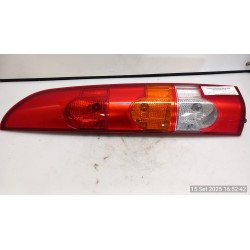 FANALE POST. P/PORTELLO POST. DX. 134 RENAULT KANGOO (04/03-03/09) D4FF7 8200150621