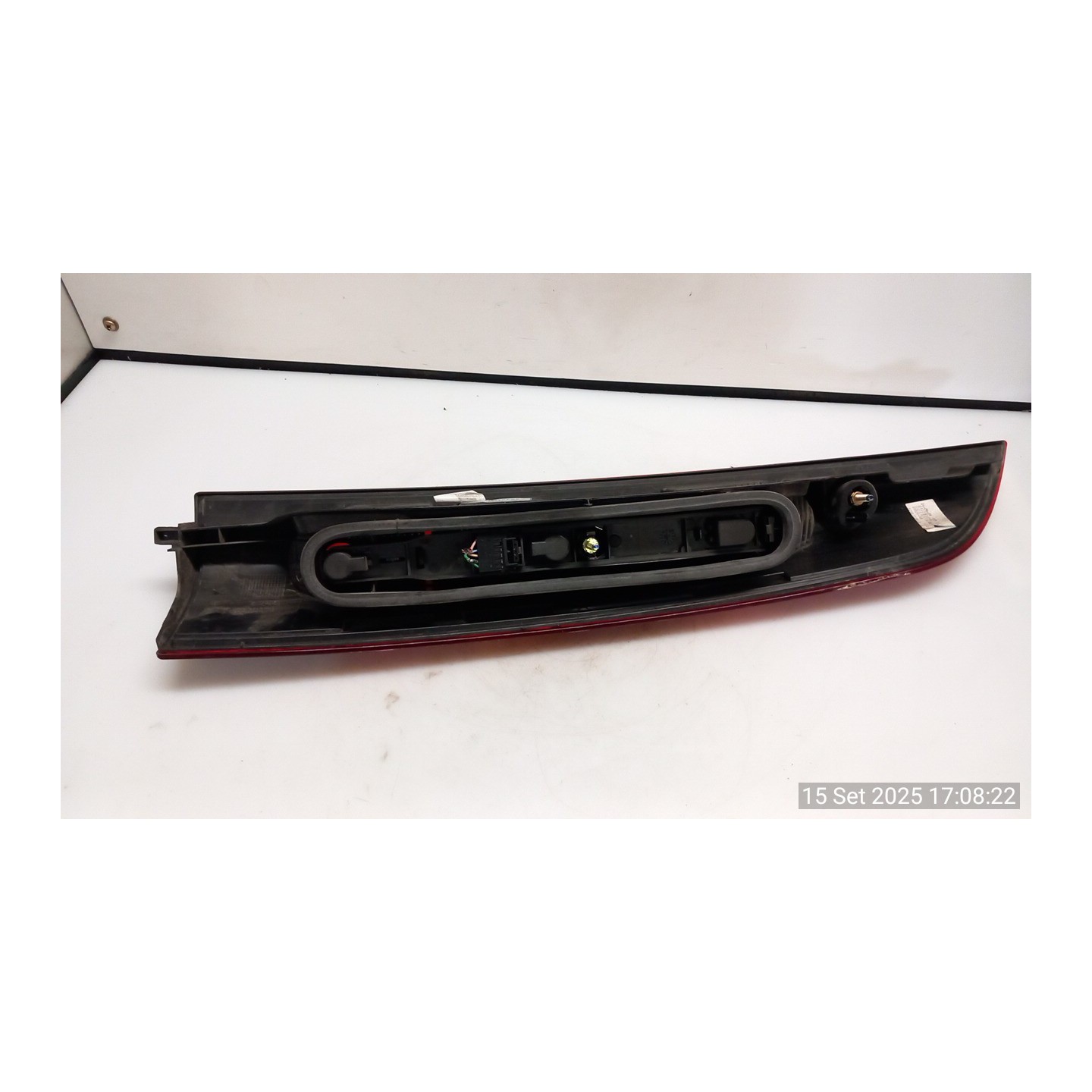 FANALE POST. P/PORTELLO POST. SX. 135 RENAULT KANGOO (04/03-03/09) D4FF7 8200150619