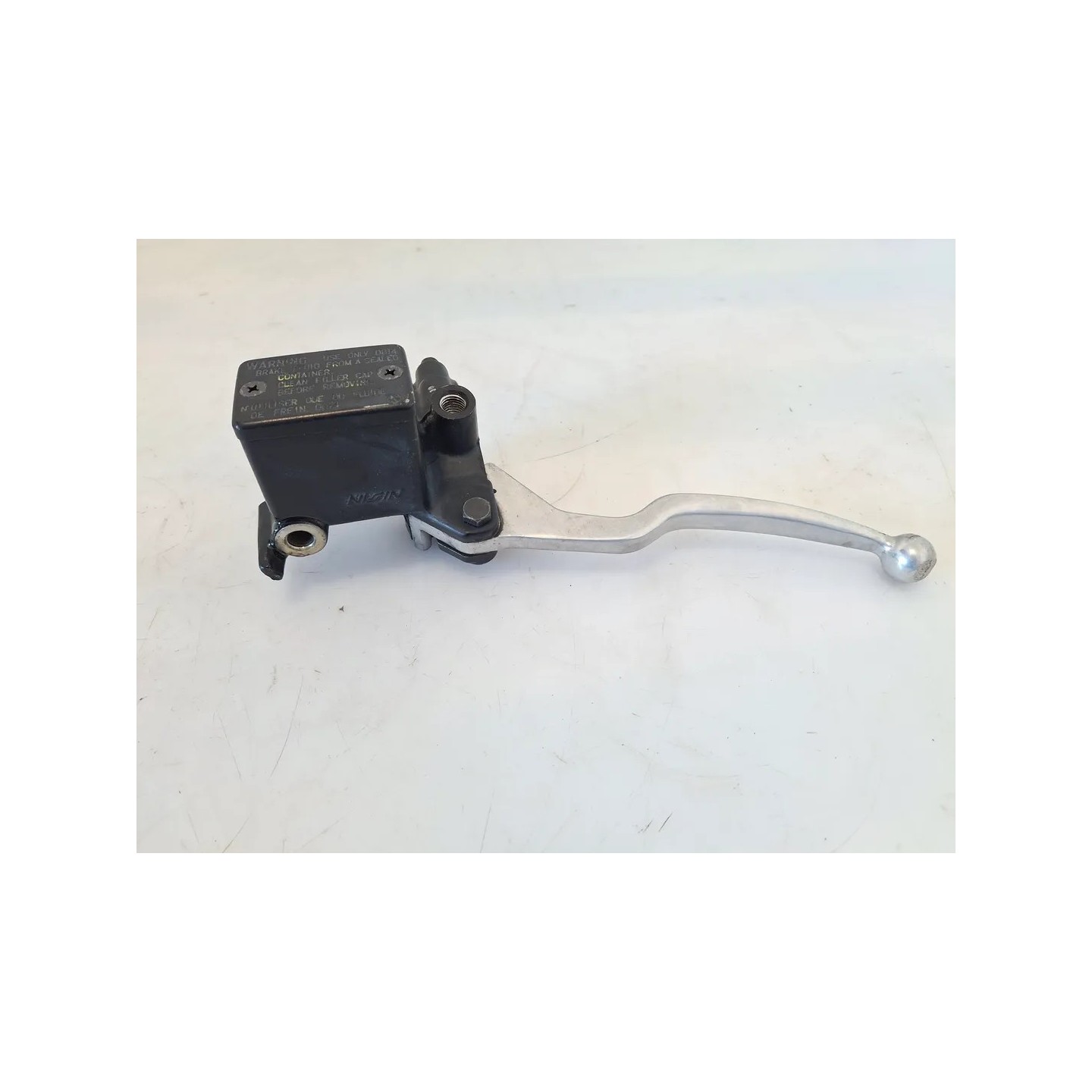 Pompa con serbatoio liquido freni anteriore Suzuki AN Burgman 400 (E2) AN Burgman 400 Sinistro