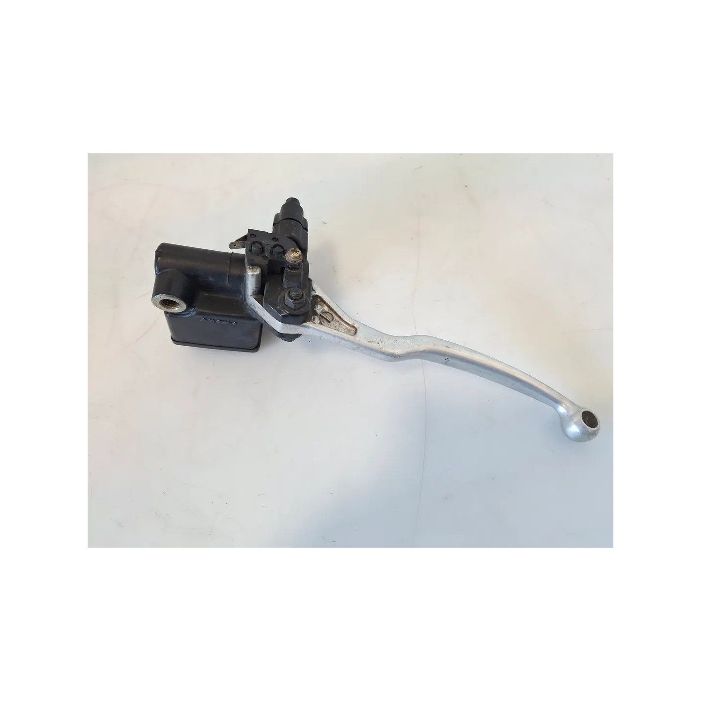 Pompa con serbatoio liquido freni posteriore Suzuki AN Burgman 400 (E2) AN Burgman 400 