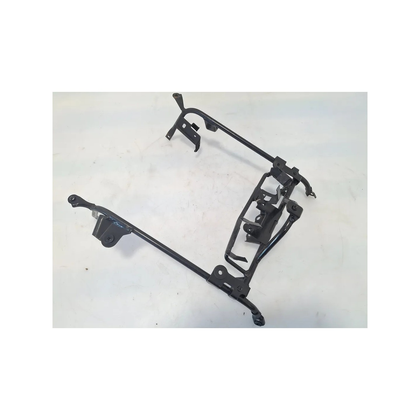Telaio supporto carenatura anteriore Suzuki AN Burgman 400 (E2) AN Burgman 400 