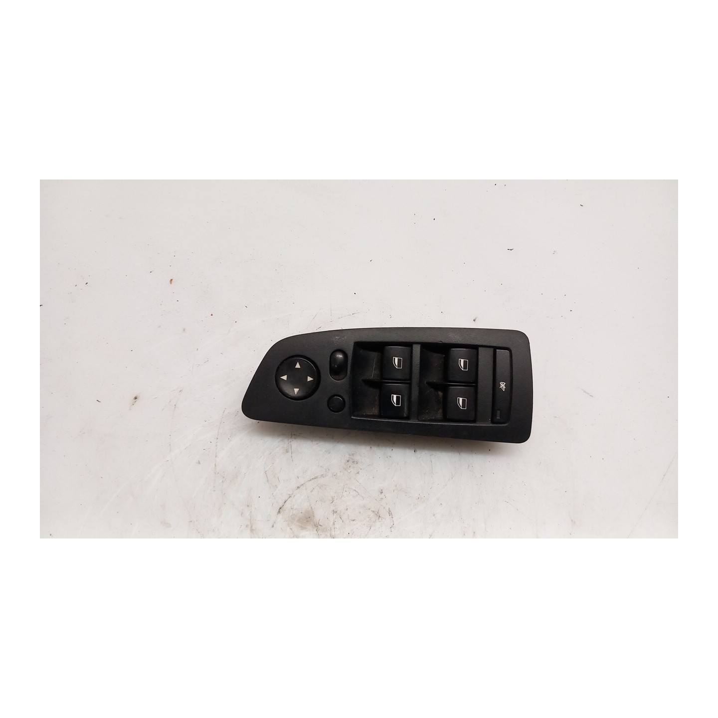 BLOCCO COMANDI ALZACRISTALLI E RETROVISORI EST. NERO SX. 092 BMW SERIE 1 (E81/E87) (03/07-12/12 N47D20C 61319216555