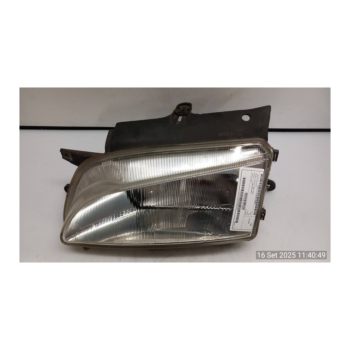 PROIETTORE SX. 002 PEUGEOT RANCH (11/96-11/02) WJZ 6204P8