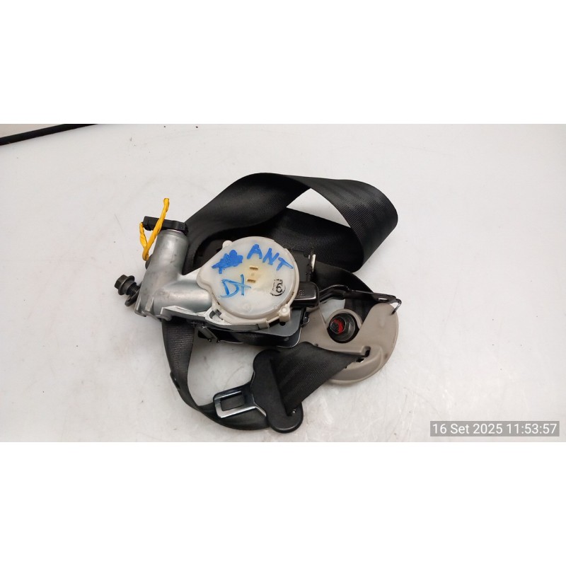 CINTURA DI SICUREZZA ANT. DX. 049 HYUNDAI IX35 (02/10-12/15) D4FD 888202Y2109P