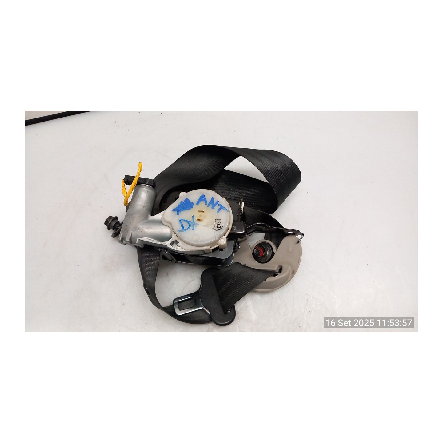 CINTURA DI SICUREZZA ANT. DX. 049 HYUNDAI IX35 (02/10-12/15) D4FD 888202Y2109P