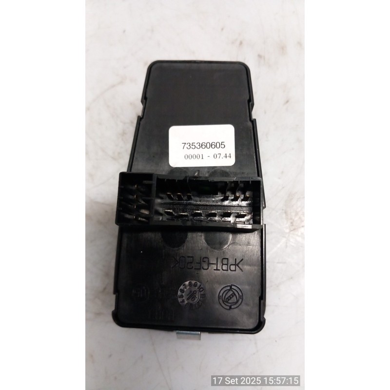 BLOCCO COMANDI ALZACRISTALLI E RETROVISORI EST. C/RETROVISORE EST. ELET. 061 LANCIA YPSILON (TI) (12/08-06/13) 199A9000 7353606