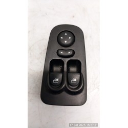 BLOCCO COMANDI ALZACRISTALLI E RETROVISORI EST. C/RETROVISORE EST. ELET. 061 LANCIA YPSILON (TI) (12/08-06/13) 199A9000 7353606