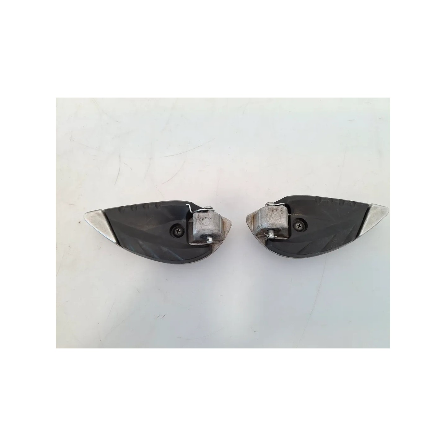 Pedana appoggiapiede posteriore Honda SH 125 i Mode (E5) my24 SH 125 i Mode Sinistro