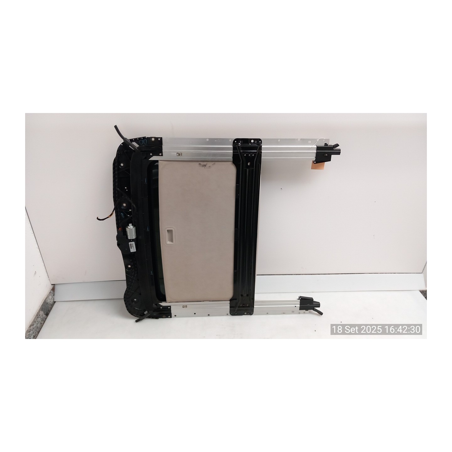 TELAIO PANNELLO/CRISTALLO TETTO APRIBILE 012 FIAT FREEMONT (24) (04/11-) 939B5000 K05183170AC