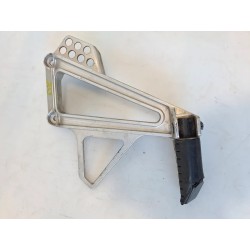 Supporto pedana appoggiapiede posteriore Honda NX 650 Dominator (91-95) NX 650 Dominator Destro