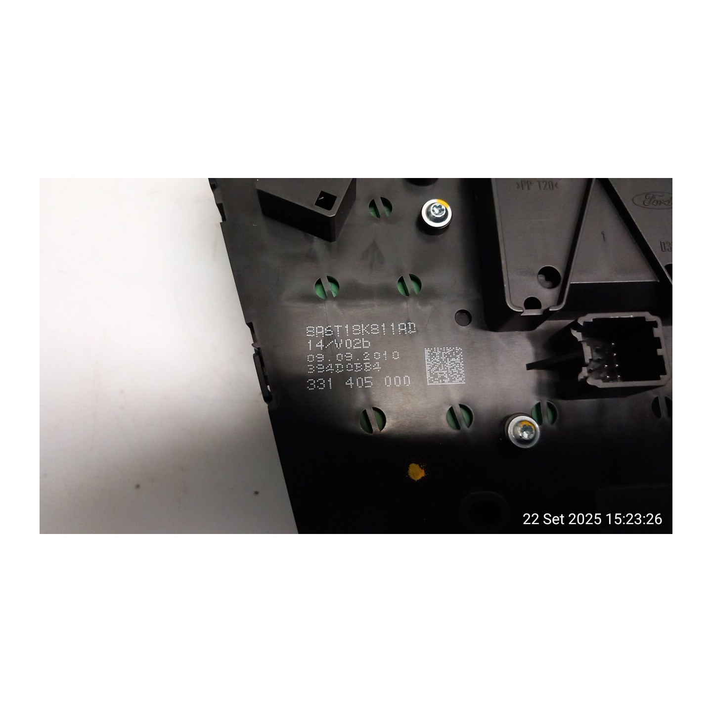 BLOCCO COMANDI MULTIFUNZIONI SERIE 32 C/IVD/CONT.TRAZ./ABSA 030 FORD FIESTA (CB1) (09/08-10/13) KVJA 1514081