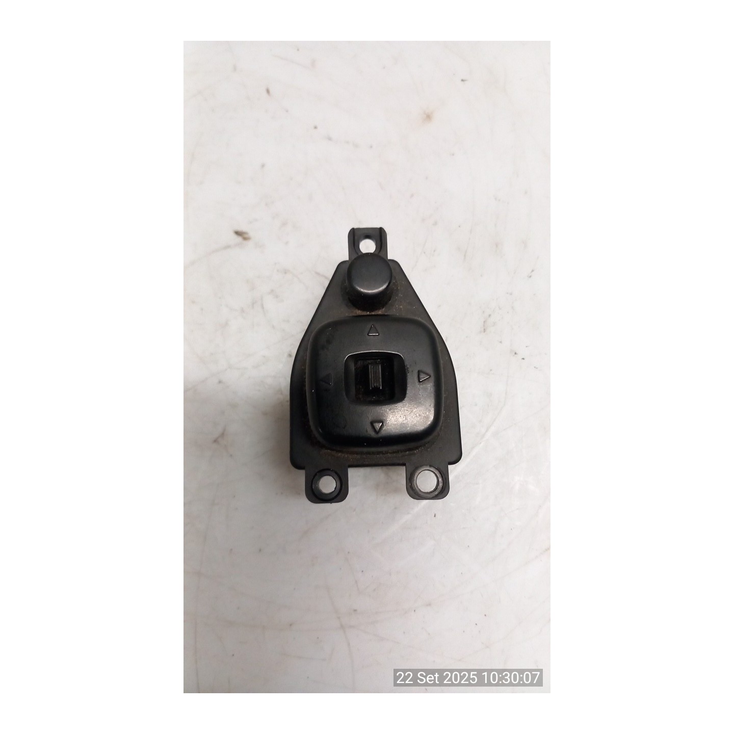 INTERRUTTORE REGOLAZIONE RETROVISORE EST. 032 MAZDA MAZDA 2 1A SERIE (02/03-08/07 FUJA GE8C66600