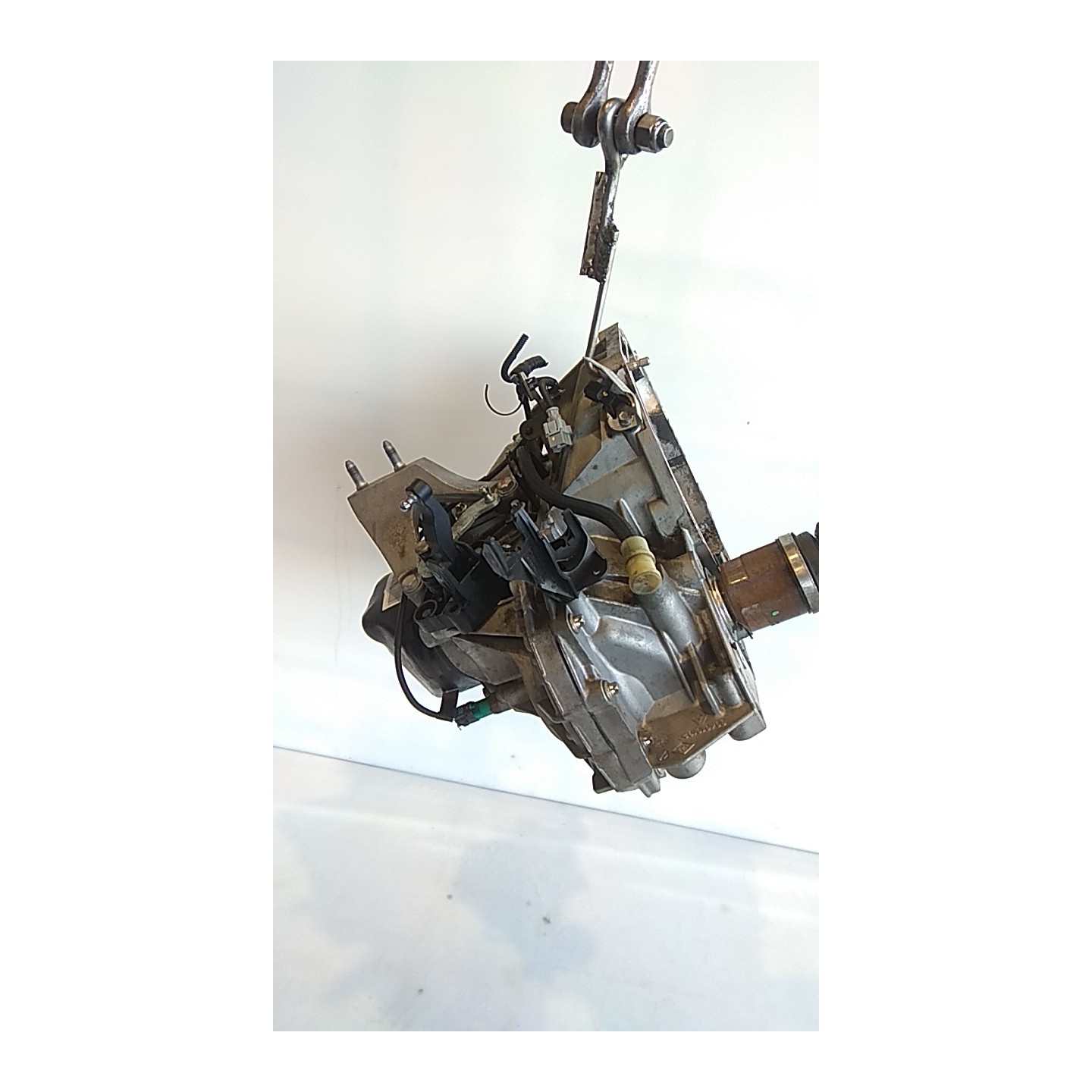 CAMBIO COMPL. 044 DACIA SANDERO 2A SERIE (12/12-) B4DB4 320101572R