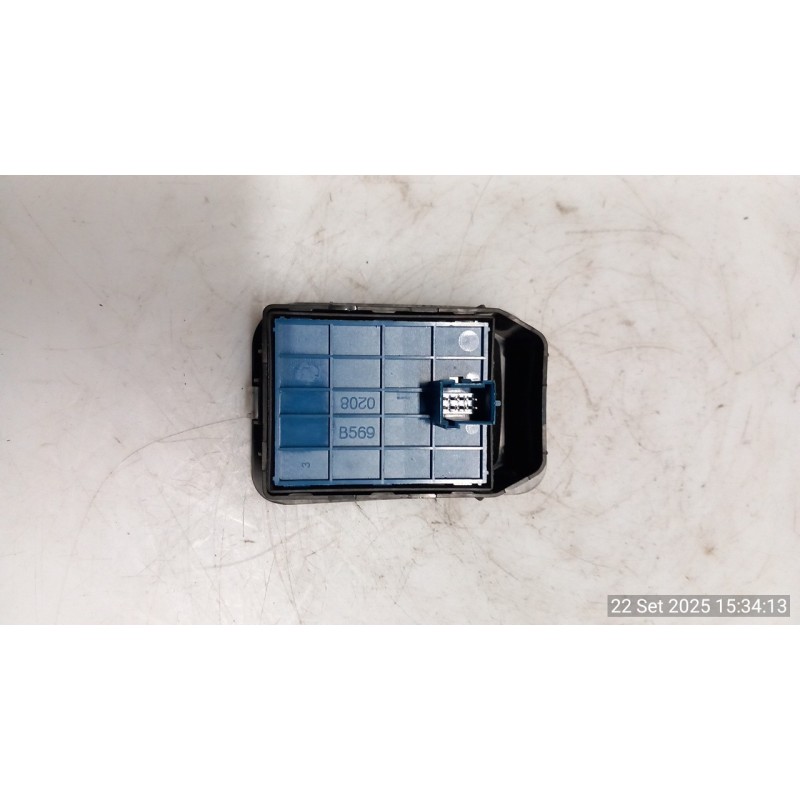 INTERRUTTORE ALZACRISTALLI PORTA ANT. SX. 056 FIAT FIORINO (3N) (10/07-04/16) KFT 735518655