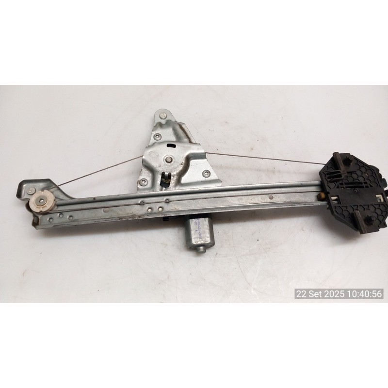 ALZACRISTALLO ELETTR. PORTA POST. CON MOTORINO SX. 093 DACIA SANDERO 2A SERIE (12/12-) B4DB4 827211031R