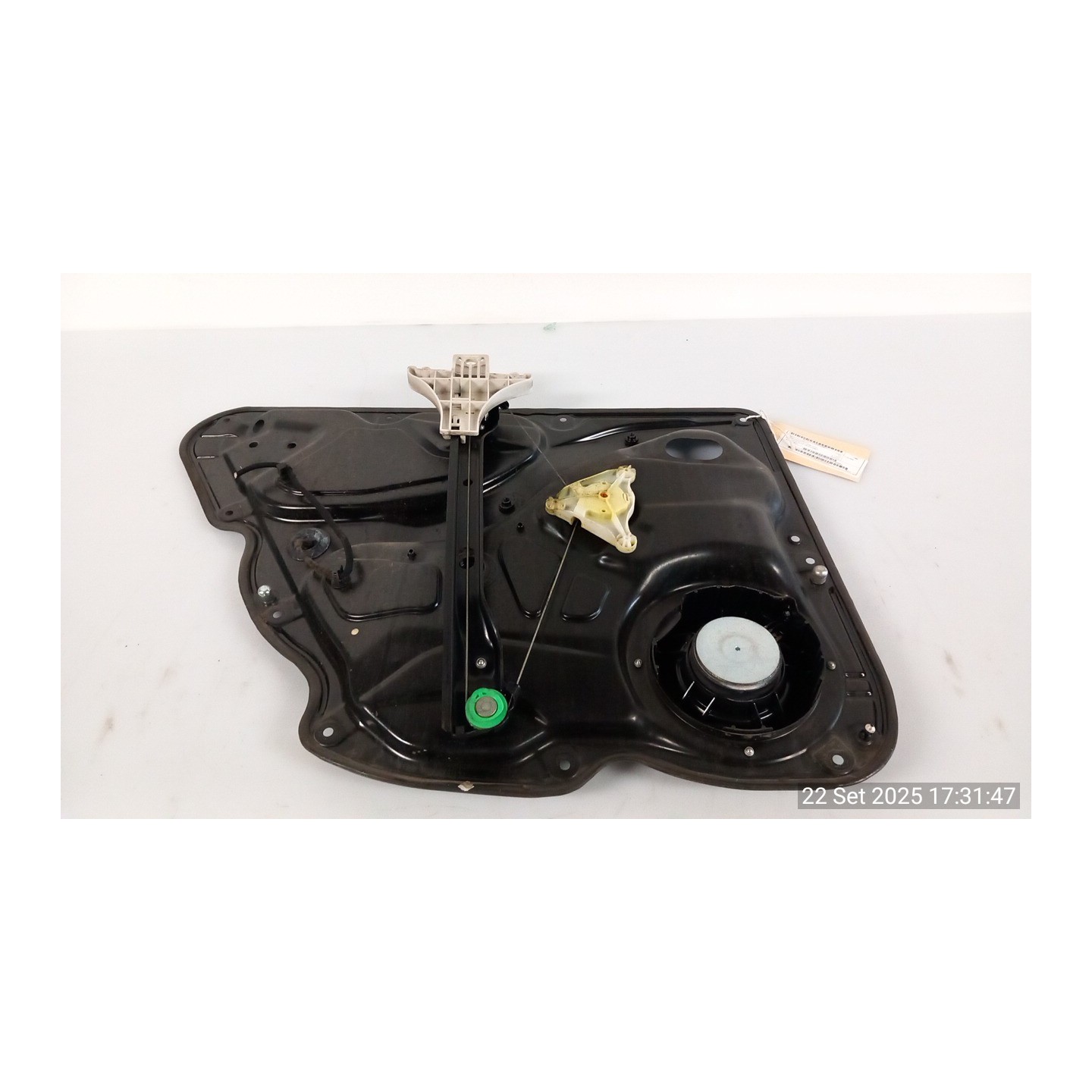 ALZACRISTALLO ELETTR. PORTA POST. DX. 014 VOLKSWAGEN PASSAT (3C) (02/05-12/10) BLS 3C9839462L
