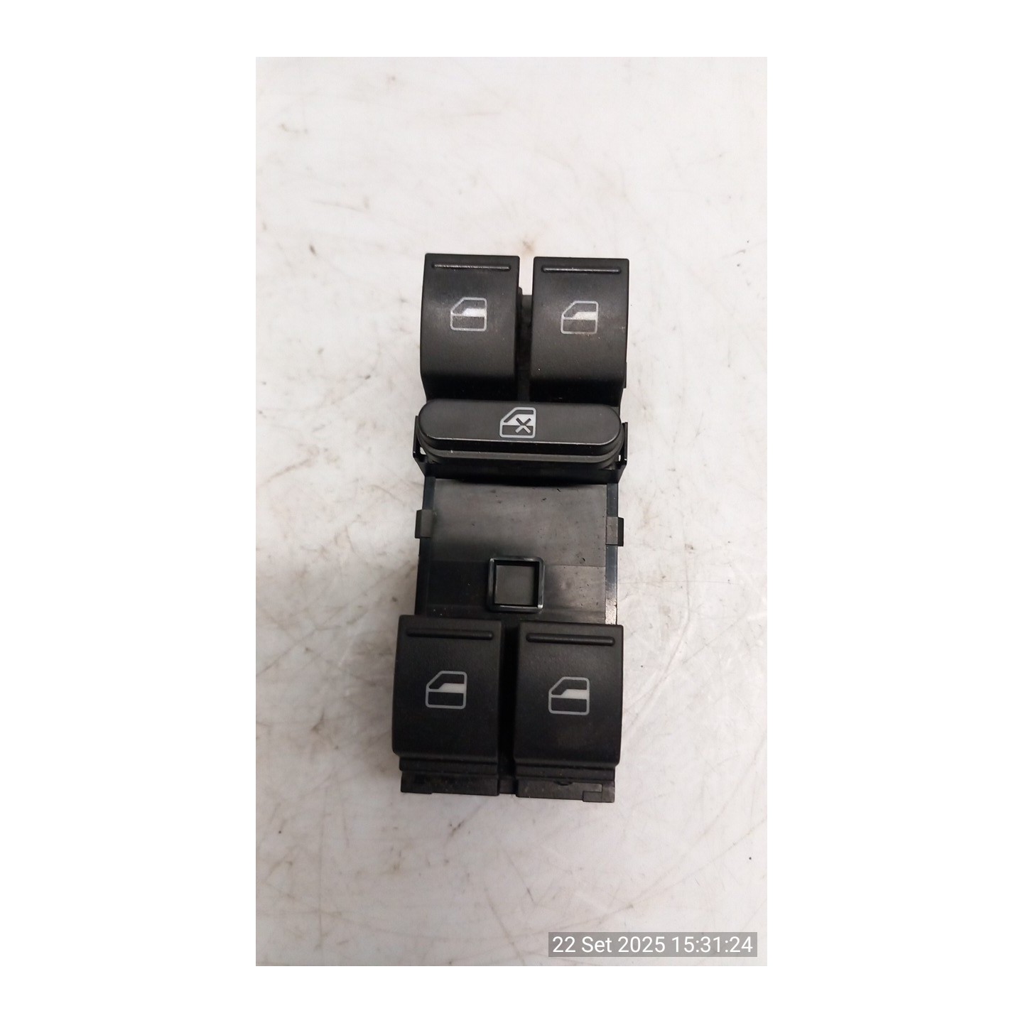 BLOCCO COMANDI ALZACRISTALLI C/CRISTALLI ELETTRICI POST. 022 VOLKSWAGEN PASSAT (3C) (02/05-12/10) BLS 1K4959857CREH