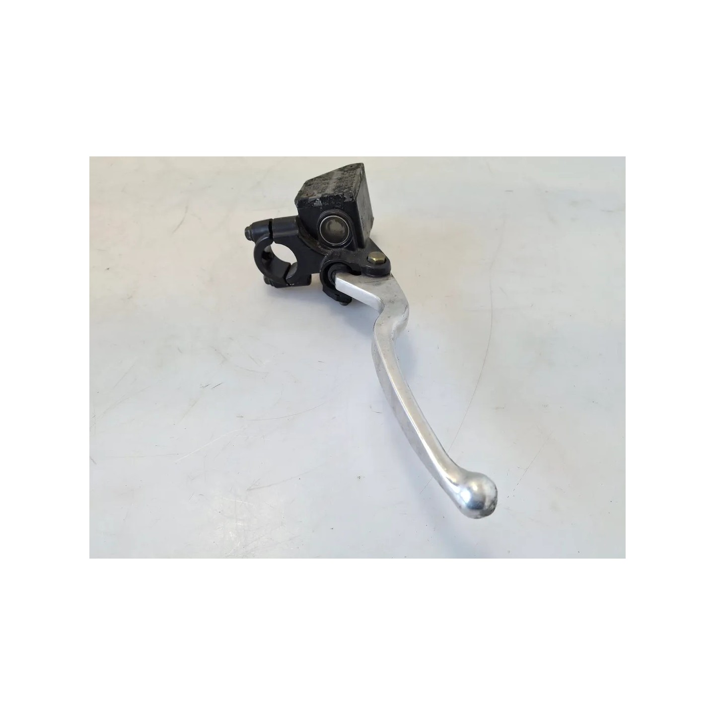 Pompa con serbatoio liquido freni anteriore con leva Sym Symphony 125 S (E3) Symphony 125 S 