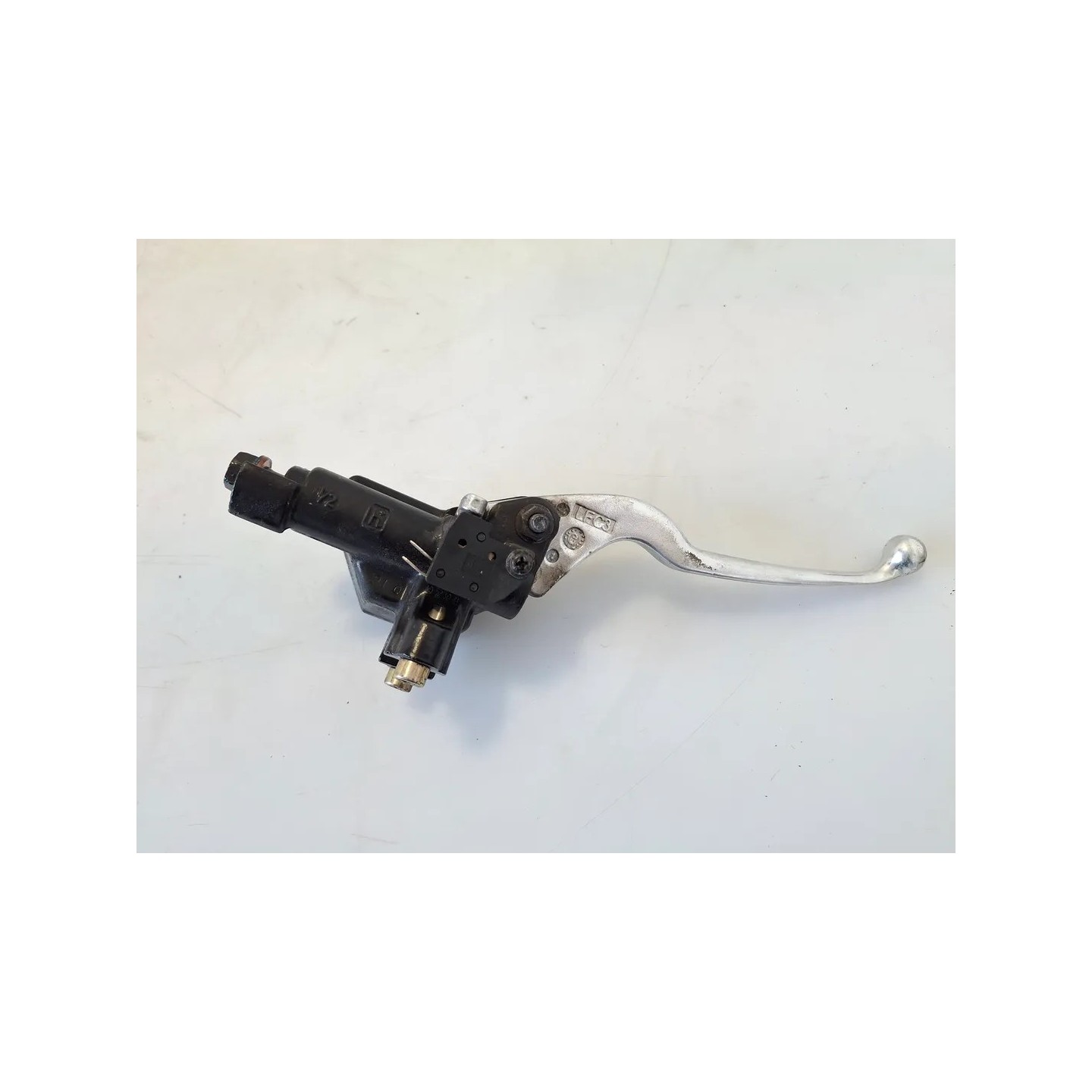 Pompa con serbatoio liquido freni posteriore con leva Sym Symphony 125 S (E3) Symphony 125 S 