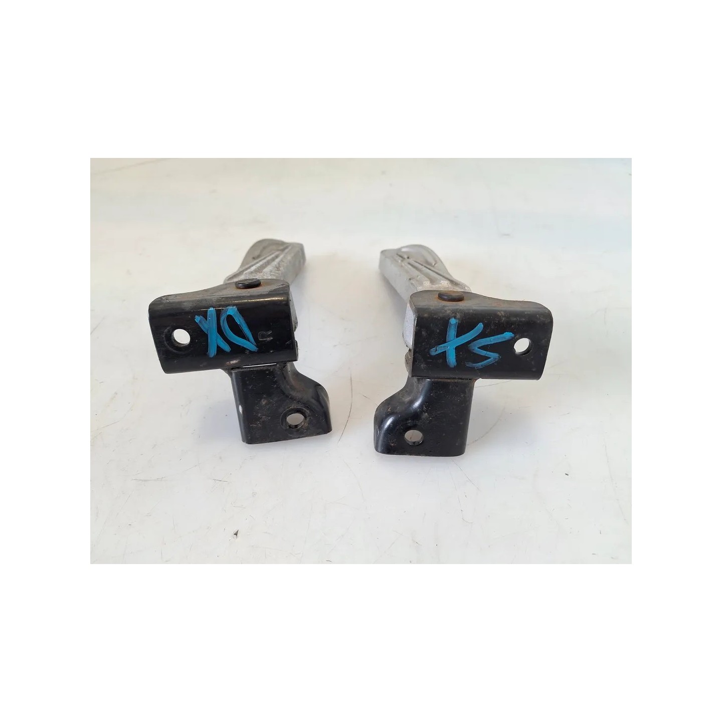 Pedana appoggiapiede posteriore completo Sym Symphony 125 S (E3) Symphony 125 S 