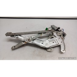 ALZACRISTALLO ELETTR. PORTA POST. DX. 071 SUBARU FORESTER...