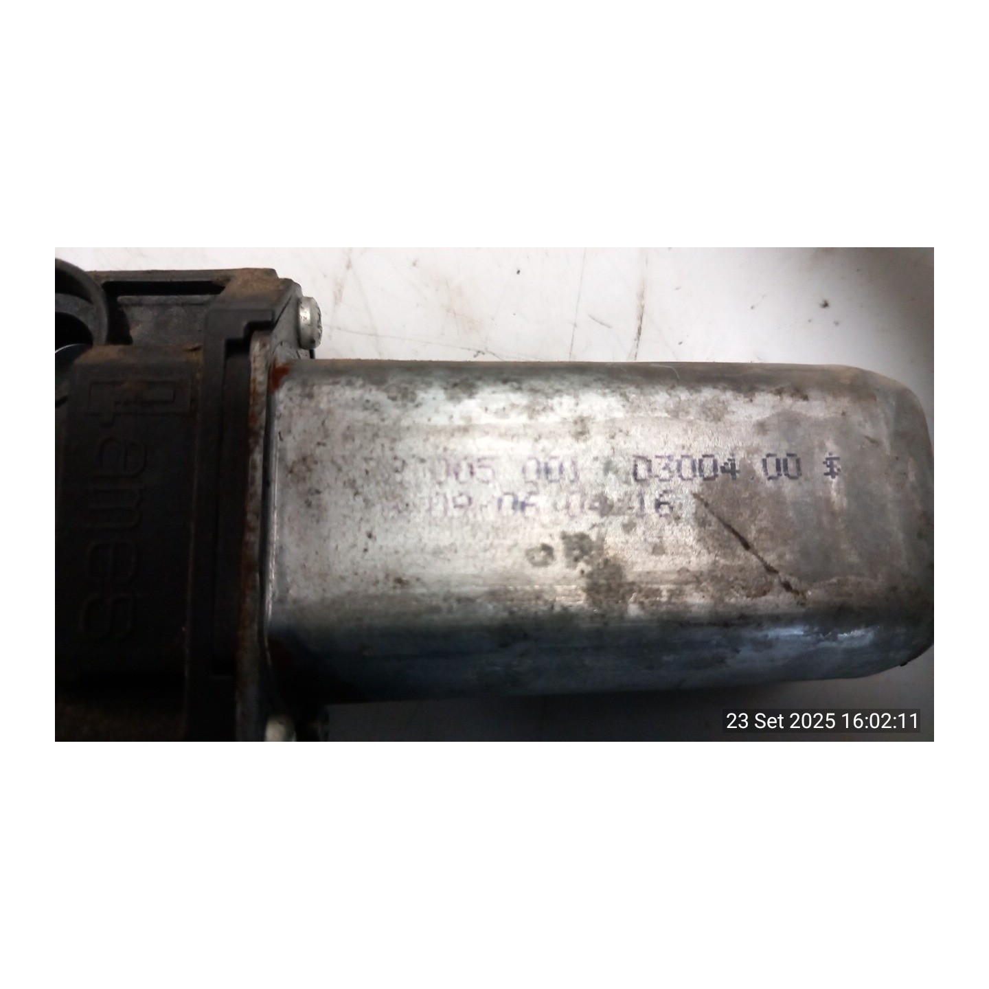 ALZACRISTALLO ELETTR. PORTA ANT. C/MOTORINO SX. 028 OPEL CORSA (S07) (07/06-02/11) Z13DTH 13447038