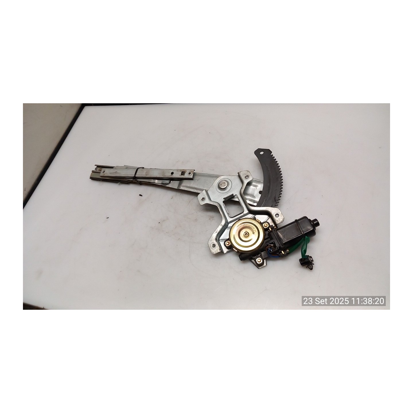 ALZACRISTALLO ELETTR. PORTA ANT. DX. 074 CHEVROLET (DAEWOO) MATIZ (M100) (12/00-02/06) F8CV 96323235